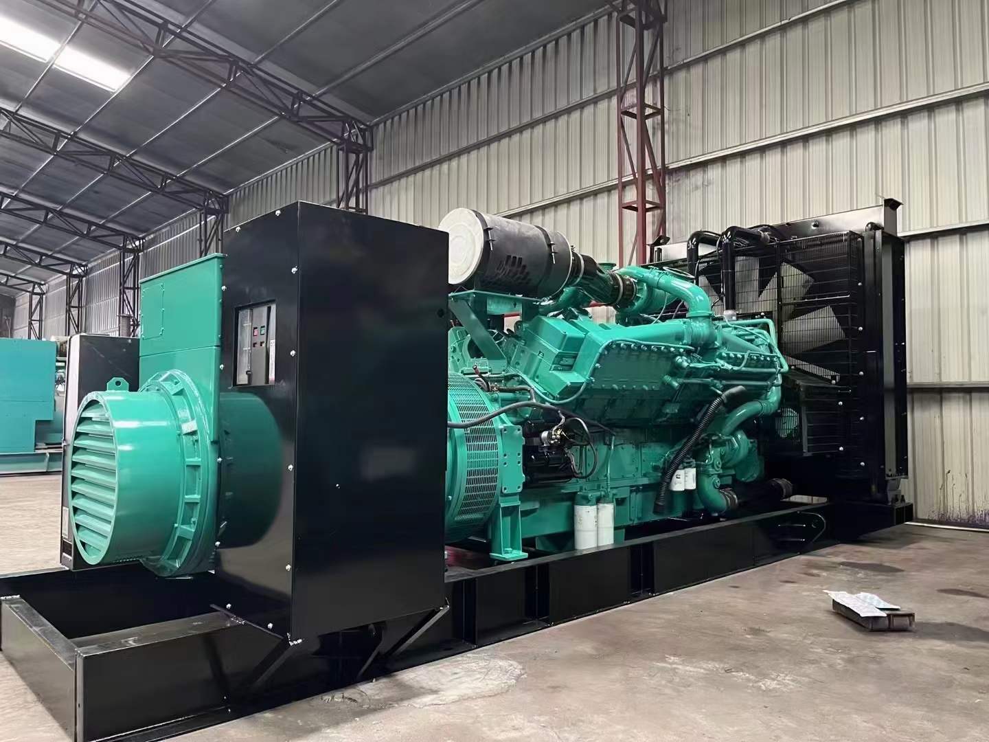 吴川如何评估无功补偿装置的性能和效果？