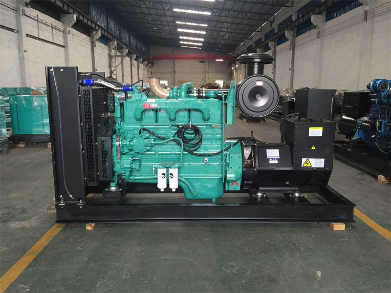 吴川柴油发电机组过载运行时降低转速有哪些注意事项？