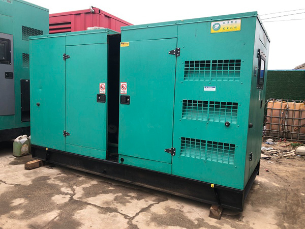 吴川怎样合理控制磷酸铁锂蓄电池的充放电倍率以延长其使用寿命？